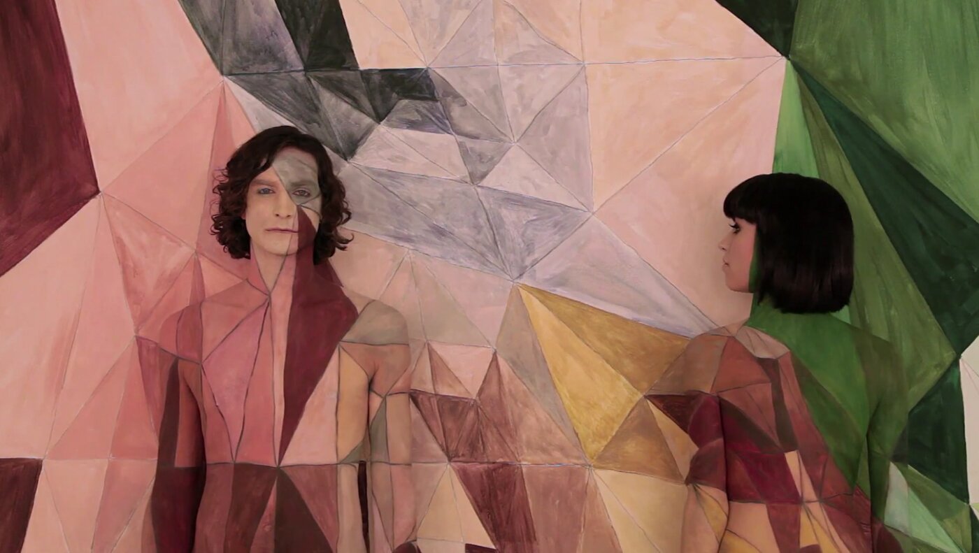 http://pomponline.com/wp-content/uploads/2012/01/gotye_somebody_that_i_used_to_know.jpg